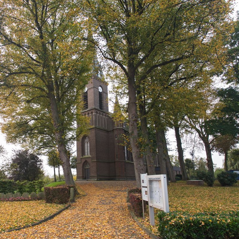 7.1 Gestaltung der Außenanlagen verschiedener Kirchen